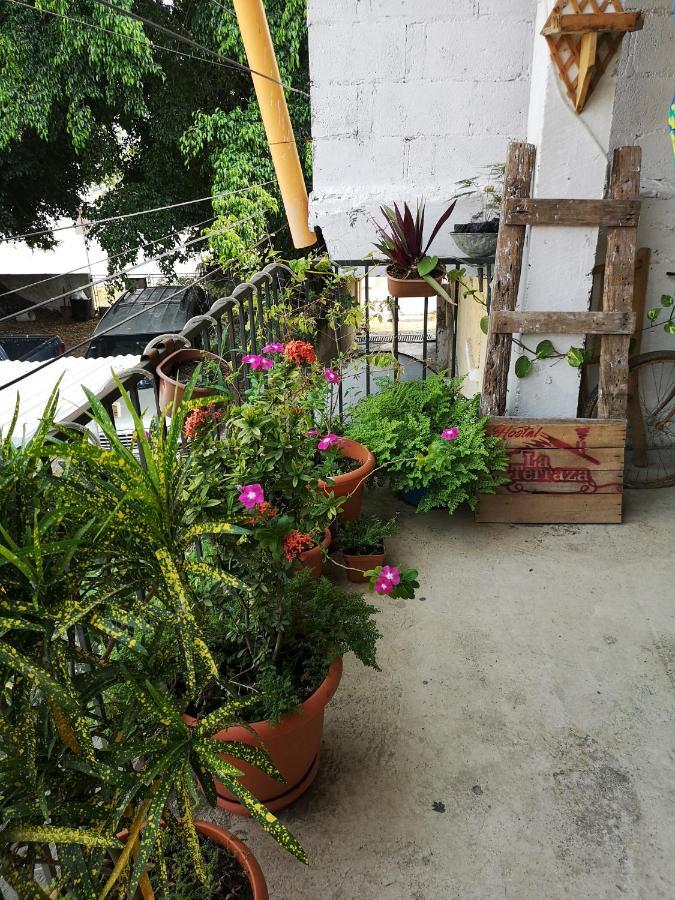 La Terraza Hostel Flores Exterior photo